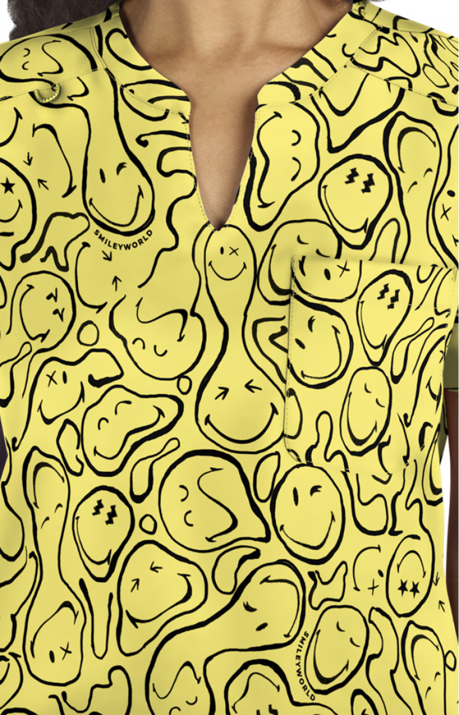 SUMMER25 Filipina Mujer Koi X Smiley World Mod. Amazed Trippy Smiles