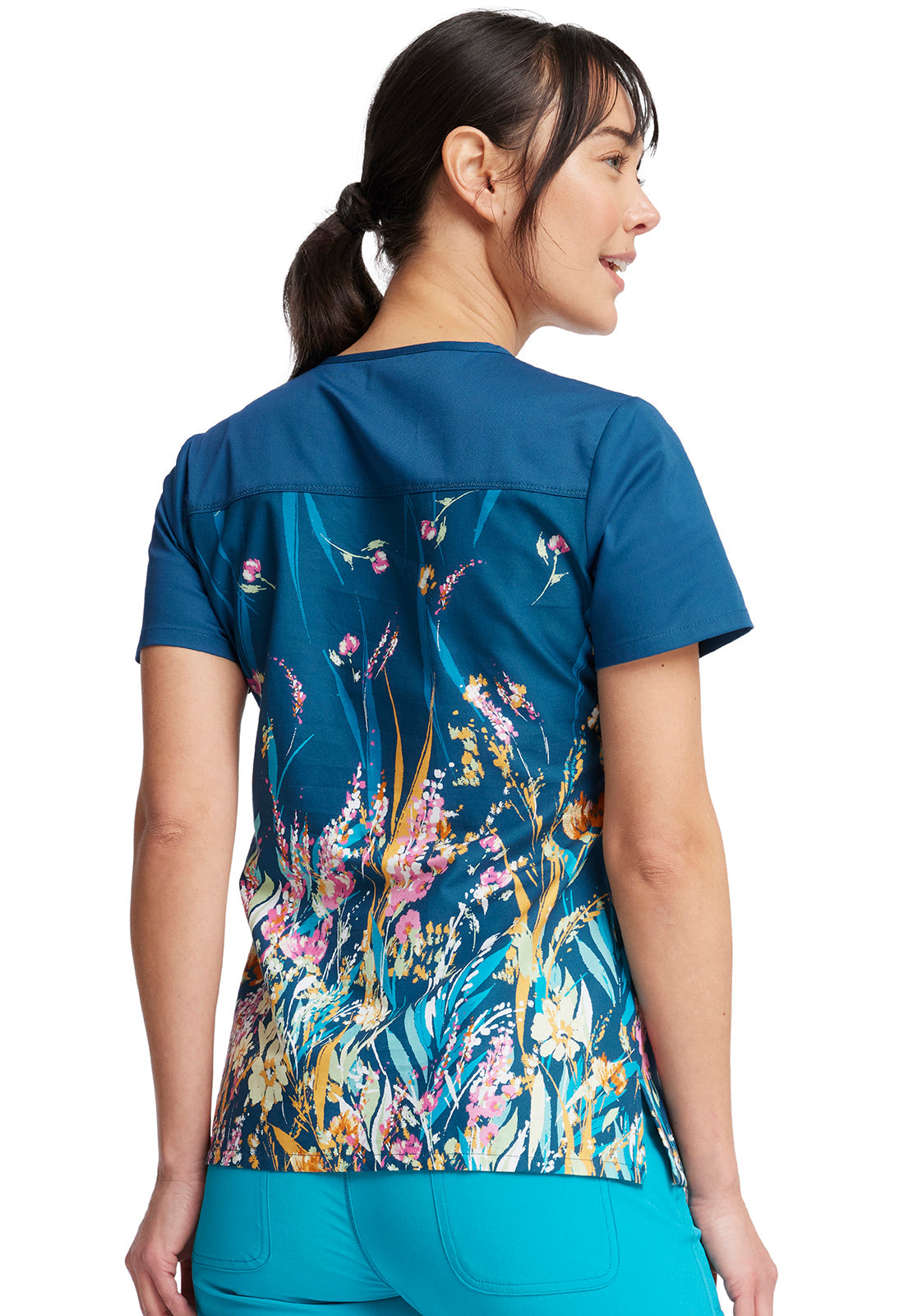 PFA Filipina Mujer Cherokee Tooniforms Mod.TF639PHWK Pooh