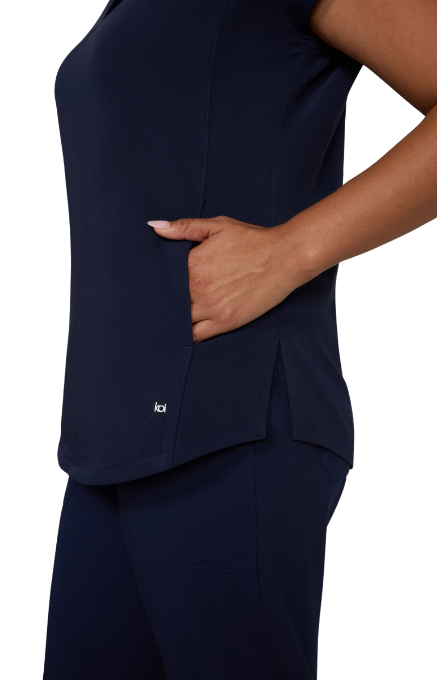 FALL25 Filipina Mujer Koi Next Gen Mod. Superhuman Navy