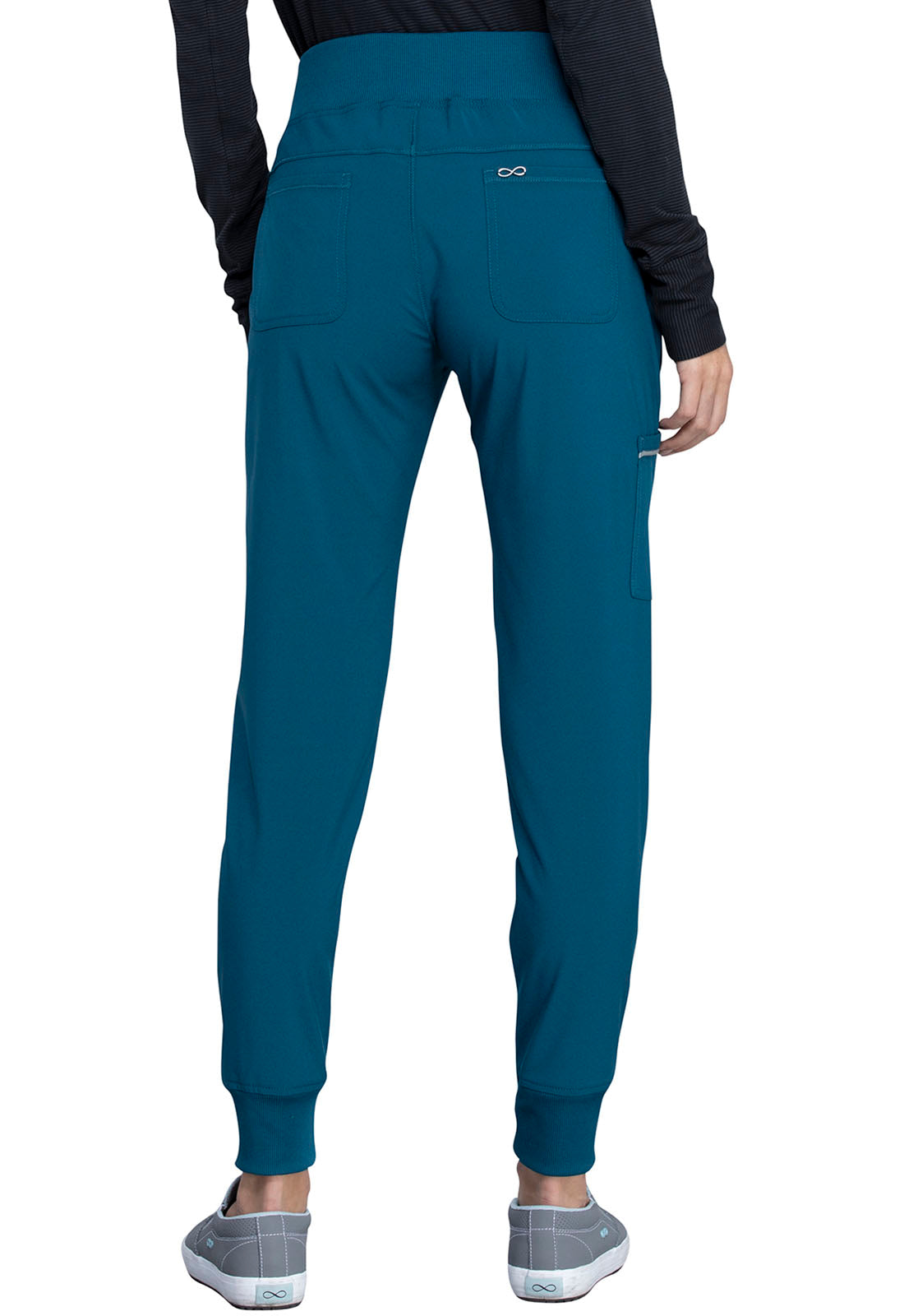 Exist. Conjunto Cherokee Infinity Mujer Mod. 2624A/CK110A Caribbean