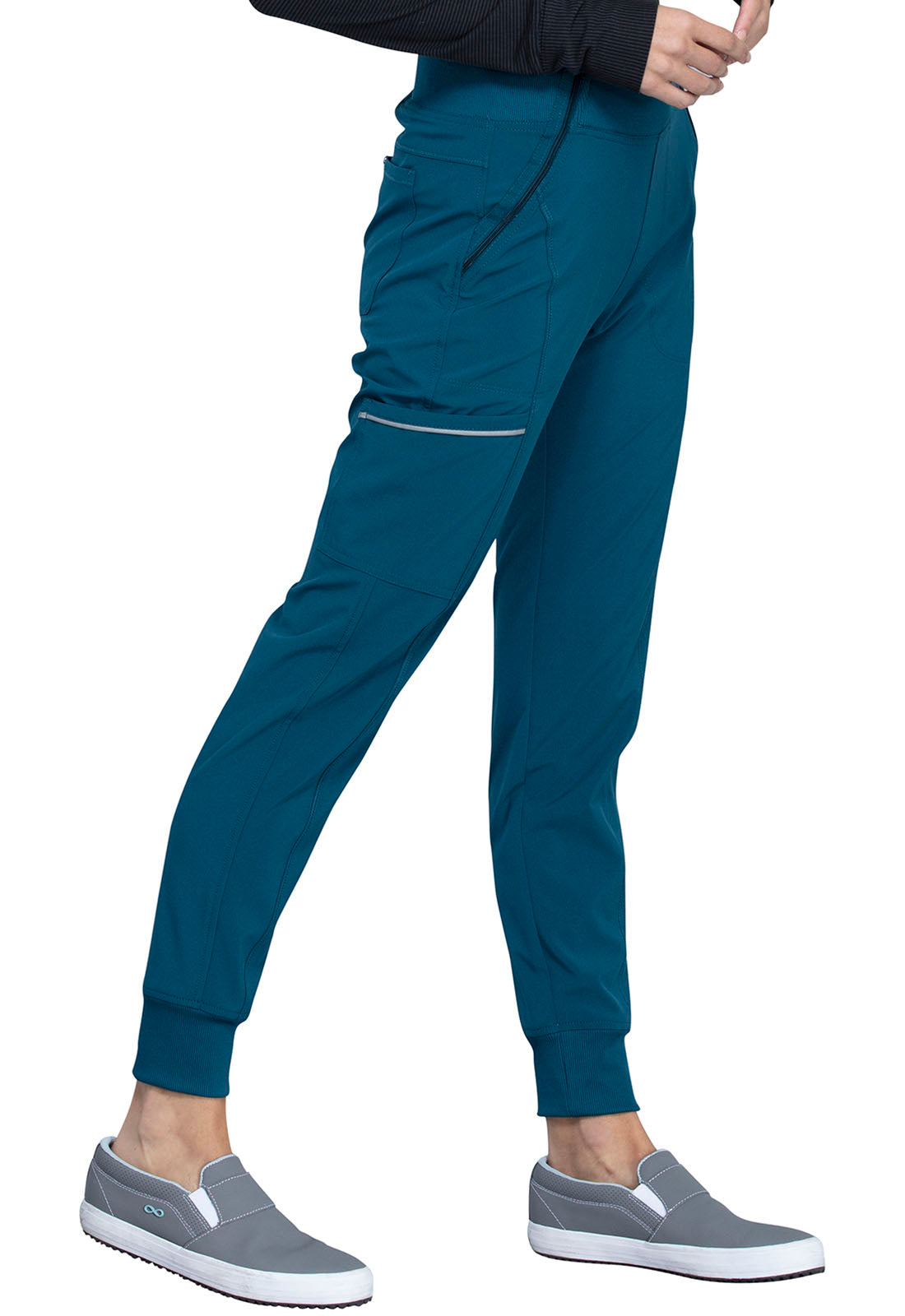 Exist. Conjunto Cherokee Infinity Mujer Mod. 2624A/CK110A Caribbean